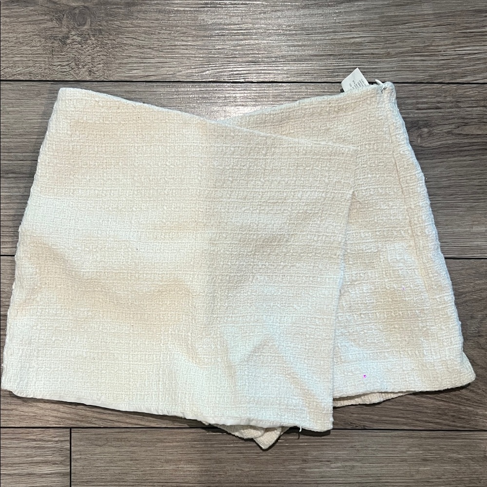 Zara Cream Mini Skirt